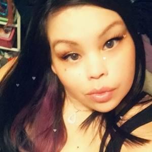 Meet your Posher, Becca